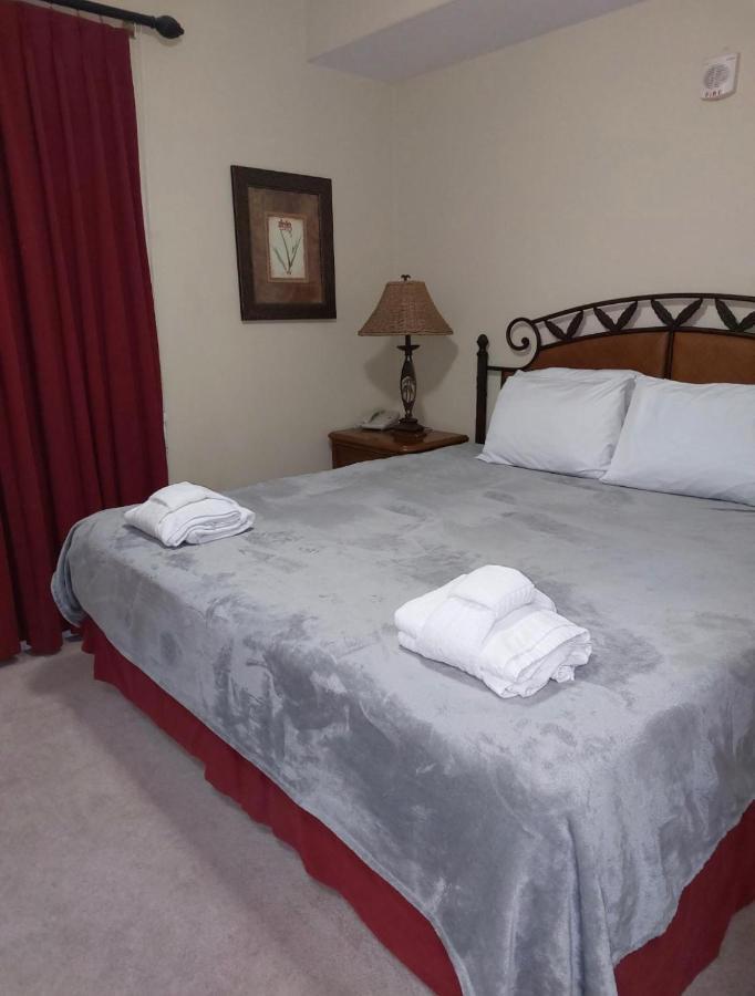 Disney Just 1 And A Quarter Mile Away, Blue Heron 1 Room 2 Bath,Amenities,6 Guests, Walk To Restaurants, No Fees At Check In Orlando Extérieur photo