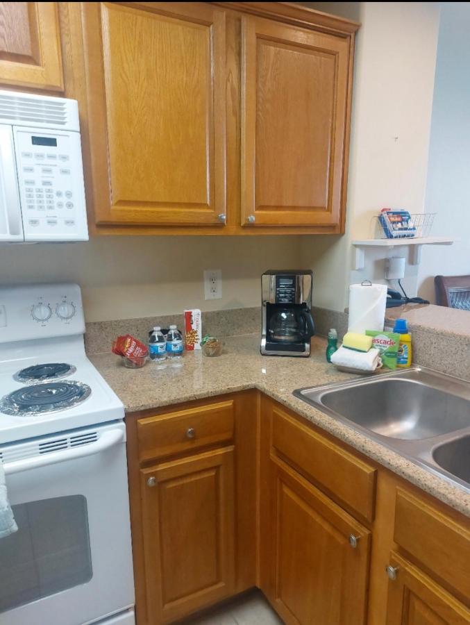 Disney Just 1 And A Quarter Mile Away, Blue Heron 1 Room 2 Bath,Amenities,6 Guests, Walk To Restaurants, No Fees At Check In Orlando Extérieur photo